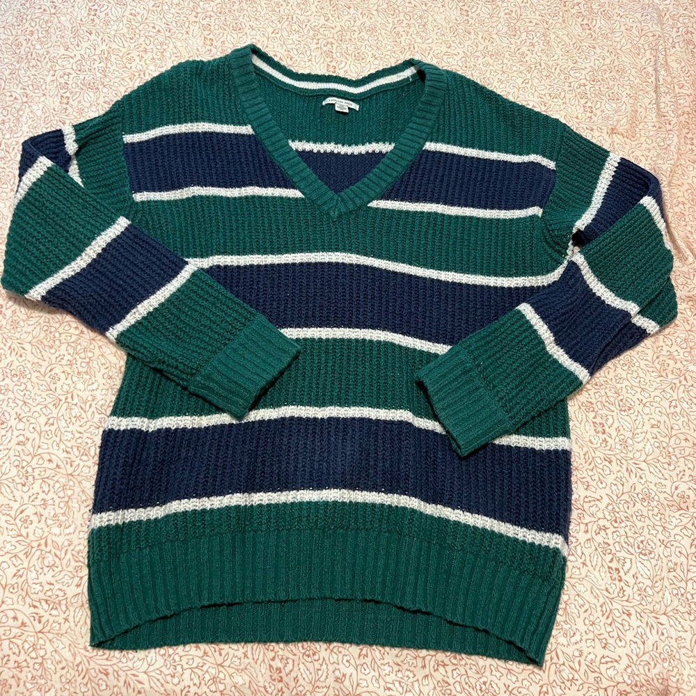 American eagle sweater